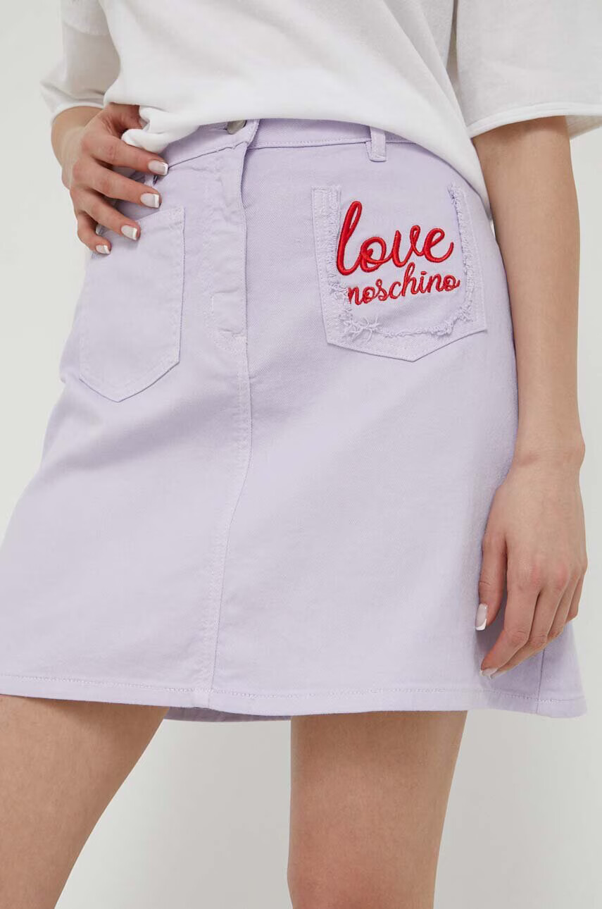 Love Moschino Дънкова пола в лилаво къс модел с кройка тип молив - Pepit.bg