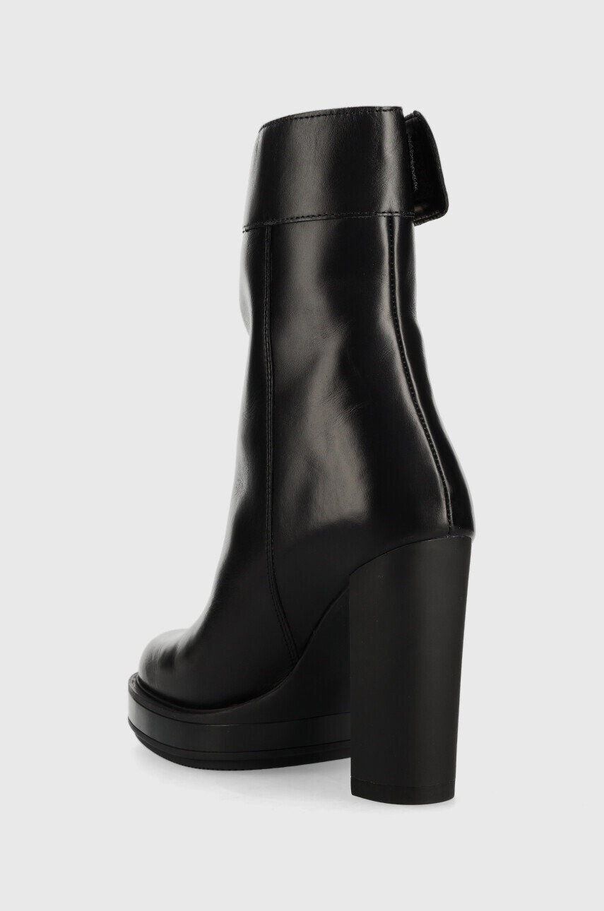 Love Moschino Кожени Боти в черно с висок ток - Pepit.bg