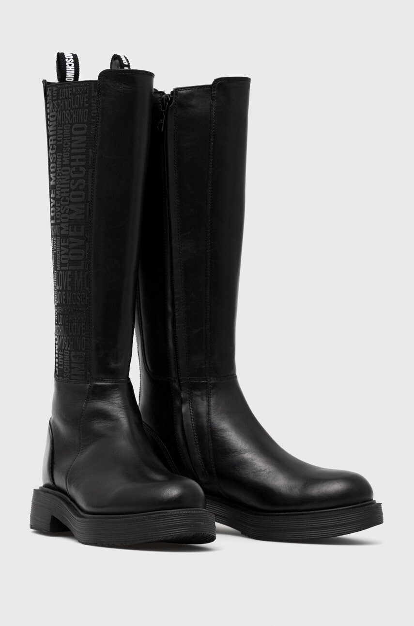 Love Moschino Кожени ботуши в черно с платформа - Pepit.bg