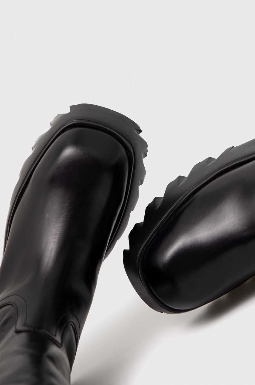 Love Moschino Кожени ботуши в черно с платформа - Pepit.bg