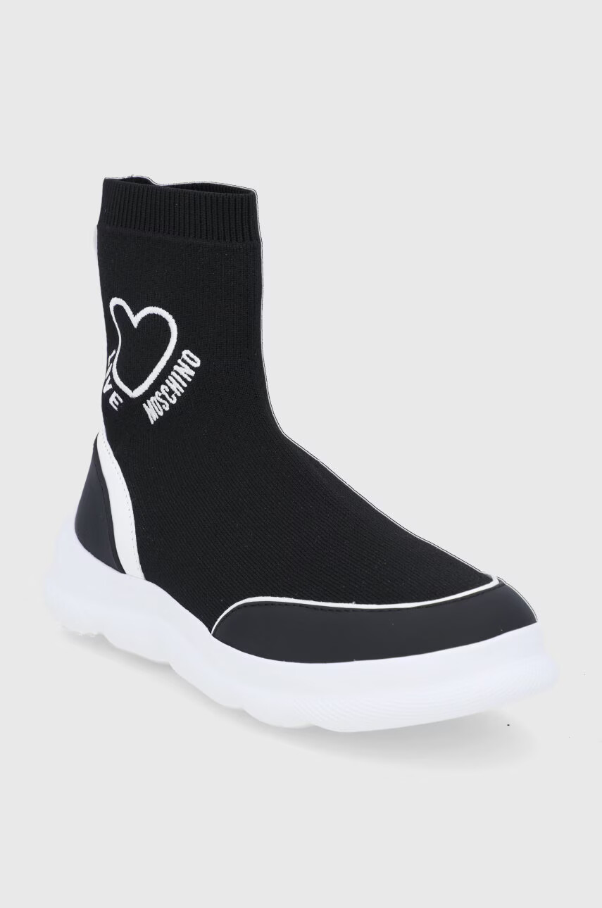 Love Moschino Обувки в черно с равна подметка - Pepit.bg