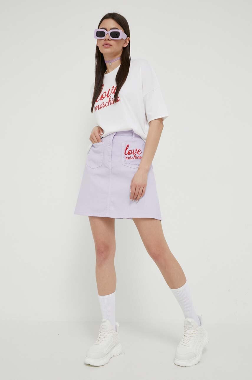 Love Moschino Памучна тениска в бяло - Pepit.bg