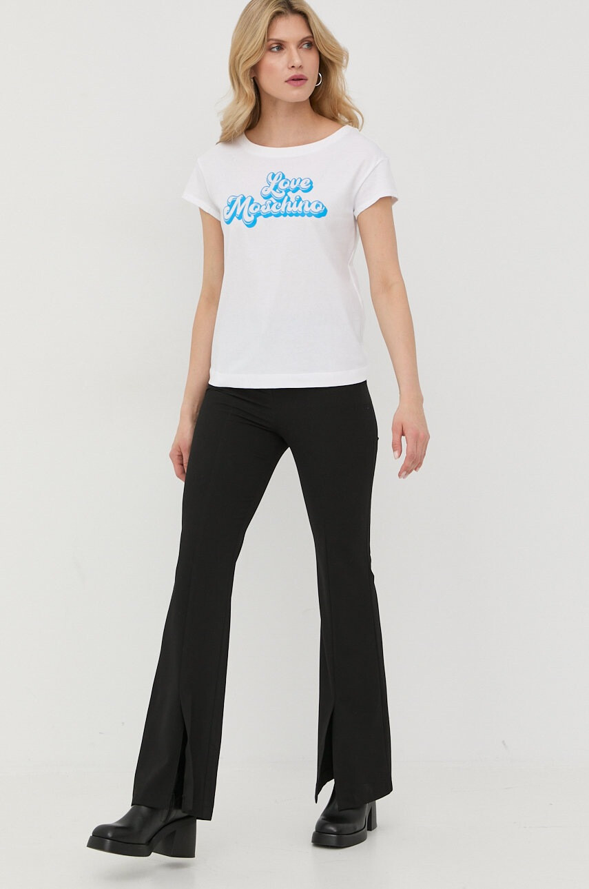 Love Moschino Памучна тениска в бяло - Pepit.bg