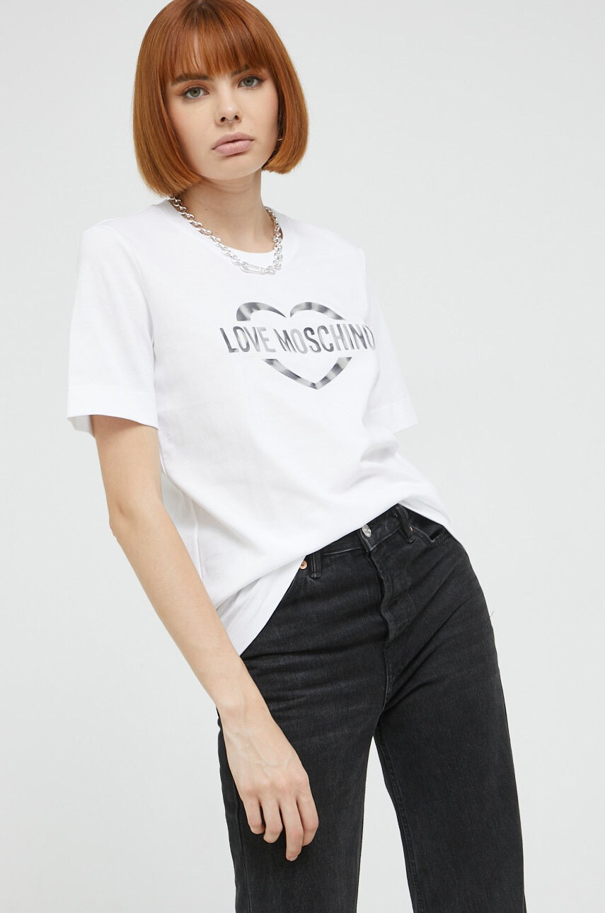 Love Moschino Памучна тениска в бяло - Pepit.bg