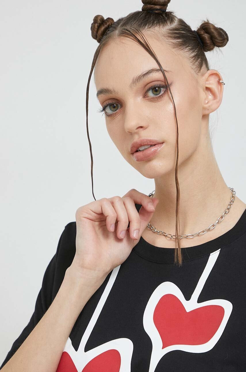 Love Moschino Памучна тениска в черно - Pepit.bg