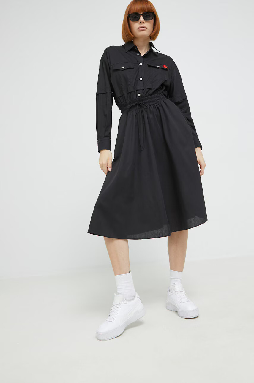 Love Moschino Рокля в черно среднодълъг модел разкроен модел - Pepit.bg