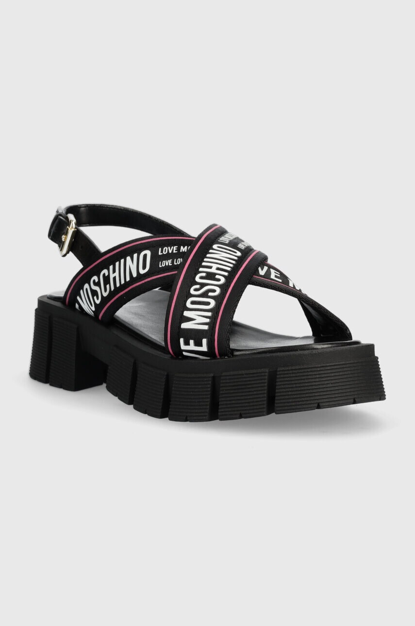 Love Moschino Сандали в черно с платформа JA16186G0GIX200A - Pepit.bg