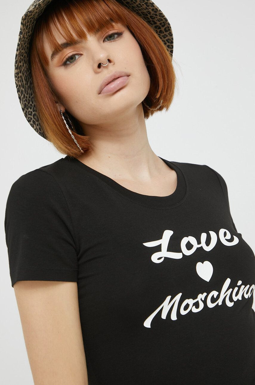 Love Moschino Тениска в бяло - Pepit.bg