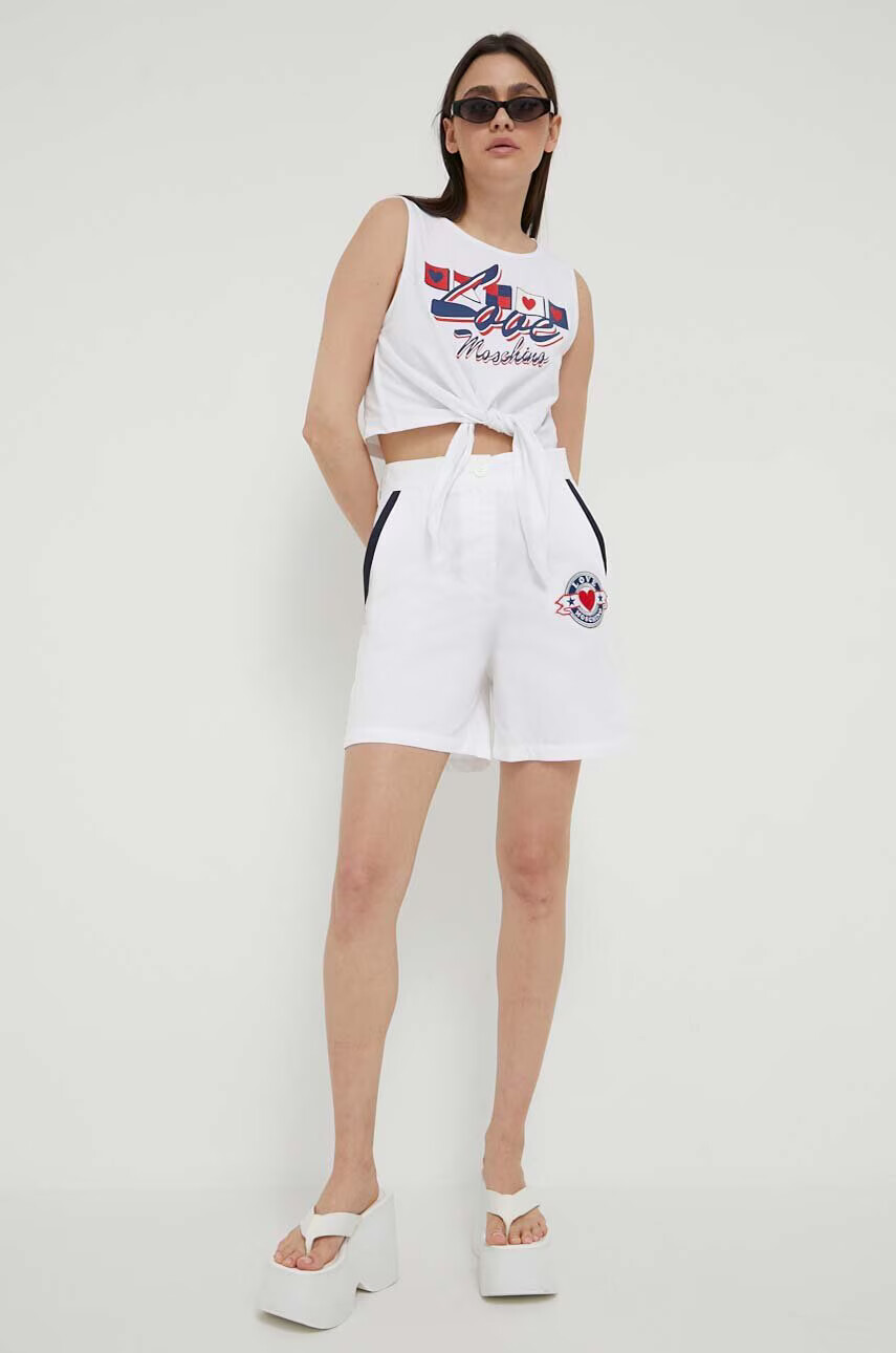 Love Moschino Топ дамски в бяло - Pepit.bg
