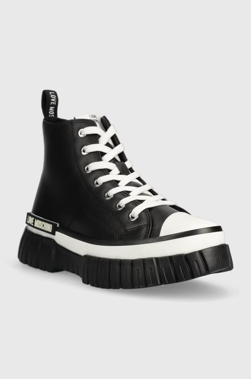 Love Moschino Високи кецове в черно JA15505G1HIA0000 - Pepit.bg