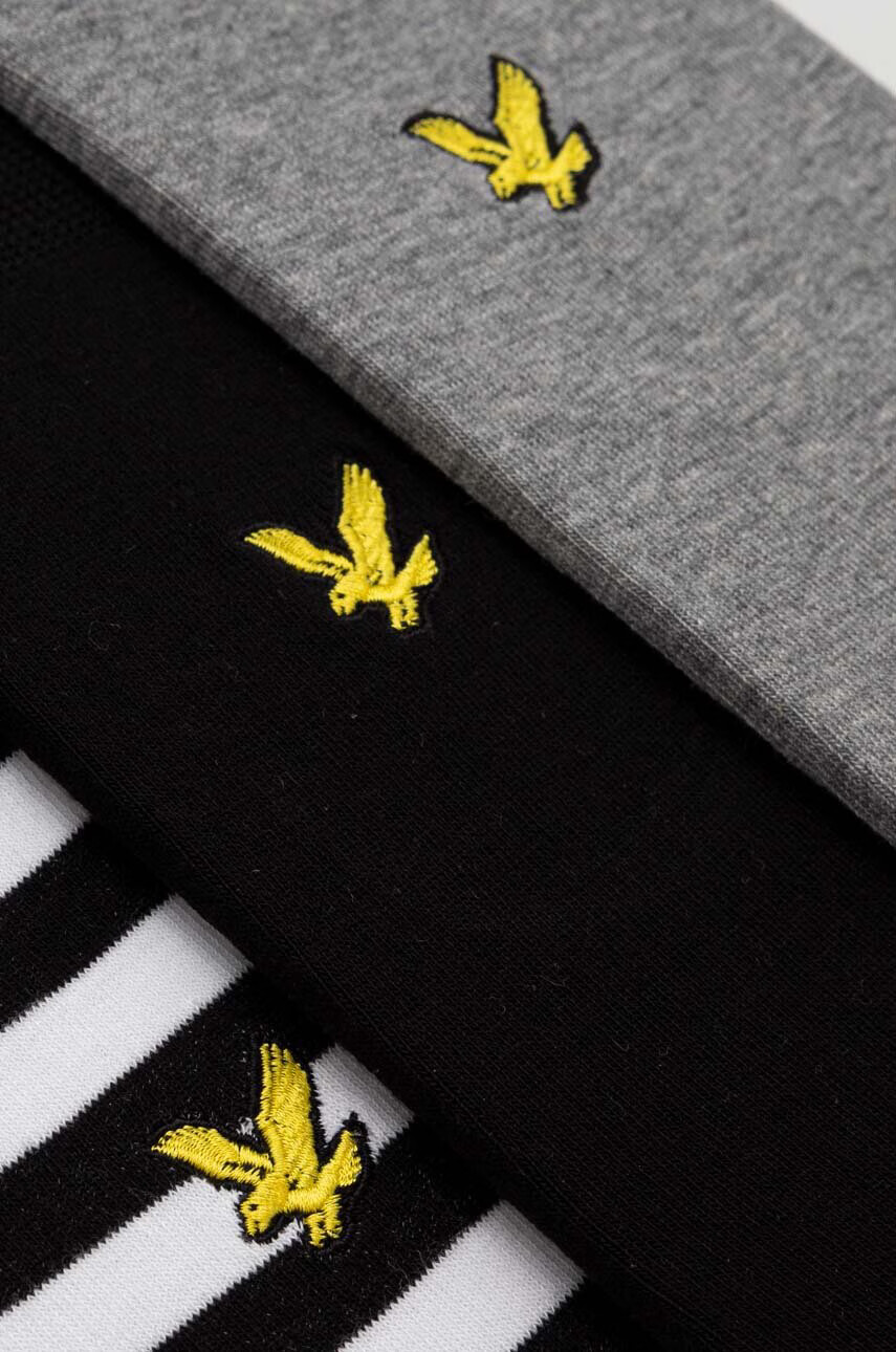 Lyle & Scott Чорапи (3 броя) в черно - Pepit.bg