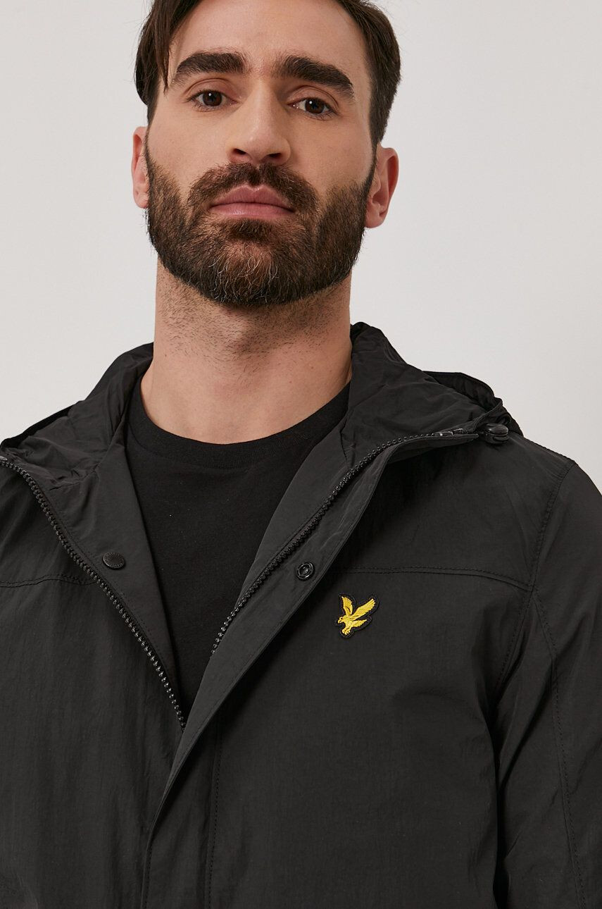 Lyle & Scott Яке мъжко в черно с преходна изолация - Pepit.bg