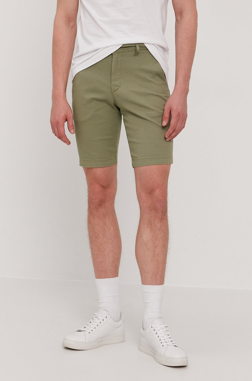 Lyle & Scott Къси панталони в черно - Pepit.bg