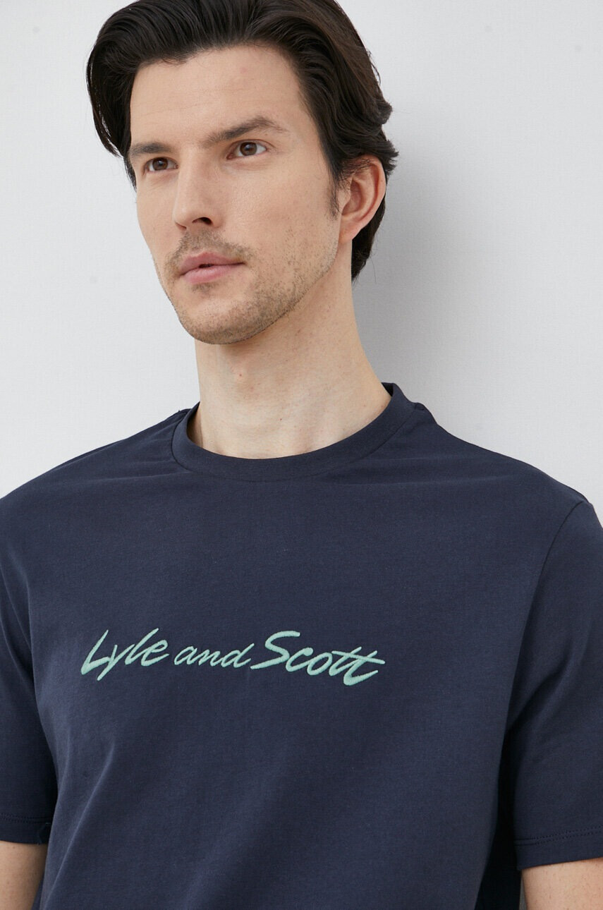 Lyle & Scott Памучна тениска в тъмносиньо с апликация - Pepit.bg