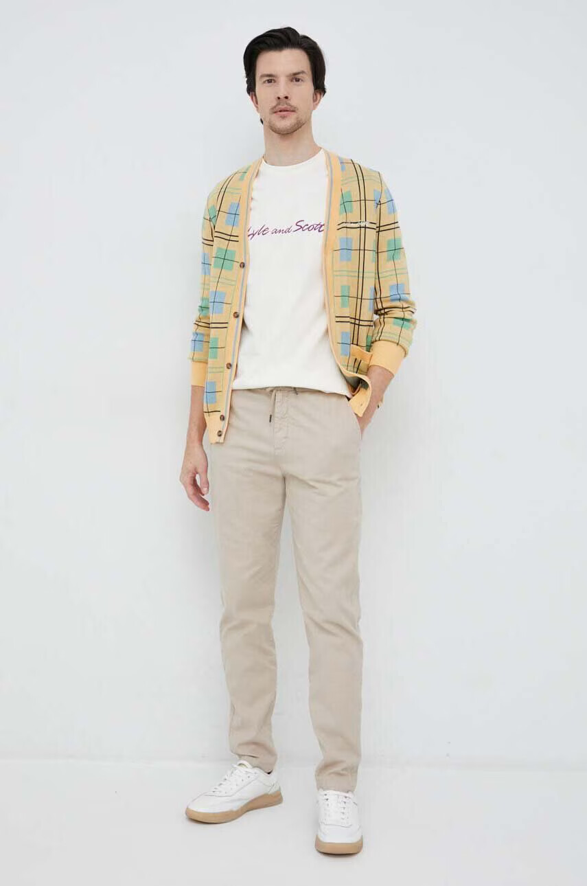 Lyle & Scott Памучна тениска в бежово с апликация - Pepit.bg