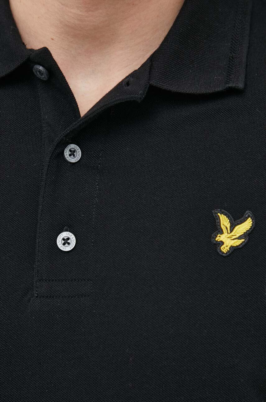 Lyle & Scott Памучна тениска с яка в черно с изчистен дизайн - Pepit.bg