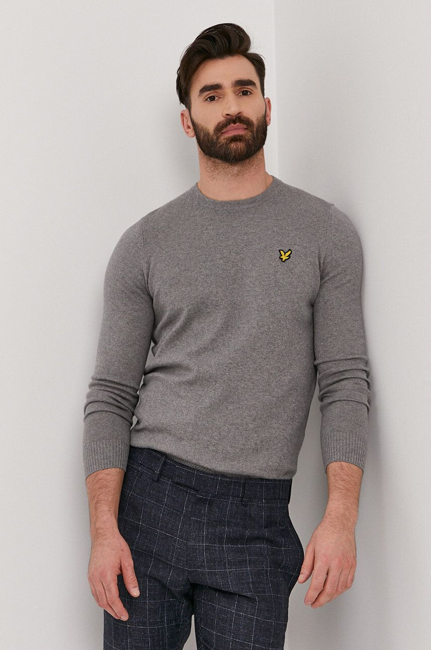 Lyle & Scott Пуловер мъжки в сиво от лека материя - Pepit.bg