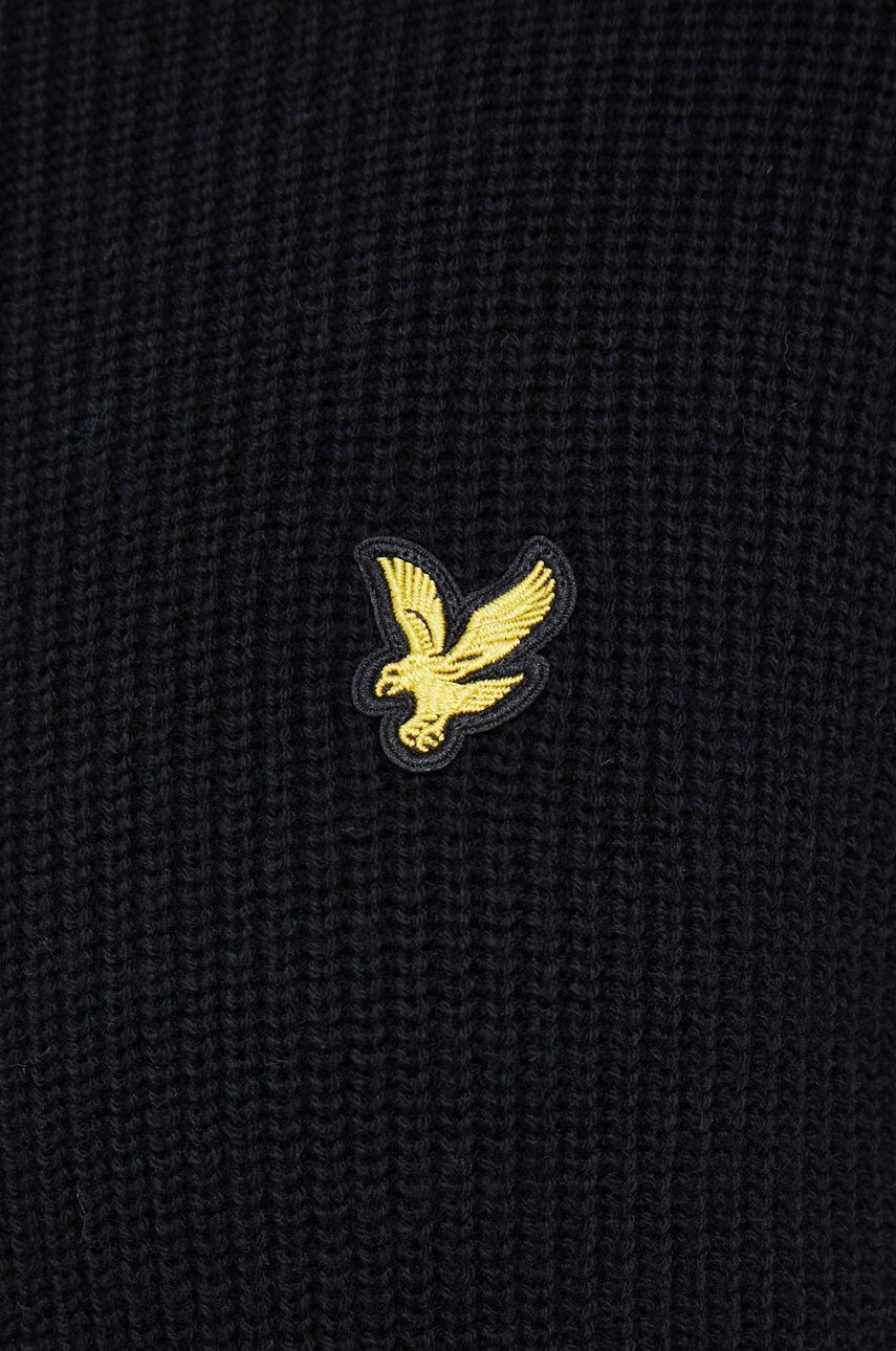 Lyle & Scott Пуловер с вълна мъжки в черно от лека материя - Pepit.bg