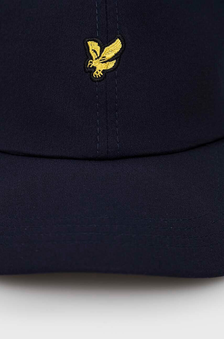 Lyle & Scott Шапка с козирка в тъмносиньо с апликация - Pepit.bg