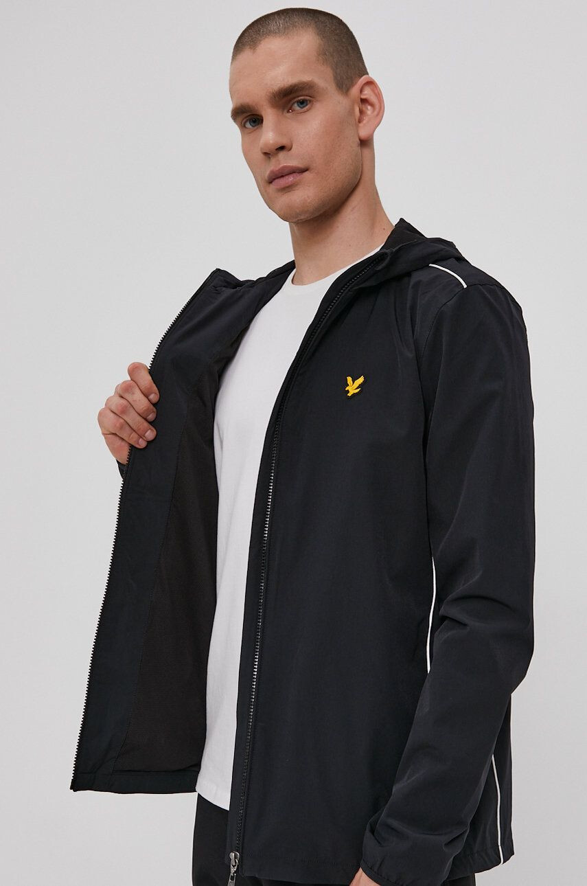 Lyle & Scott Яке мъжко в черно с преходна изолация - Pepit.bg