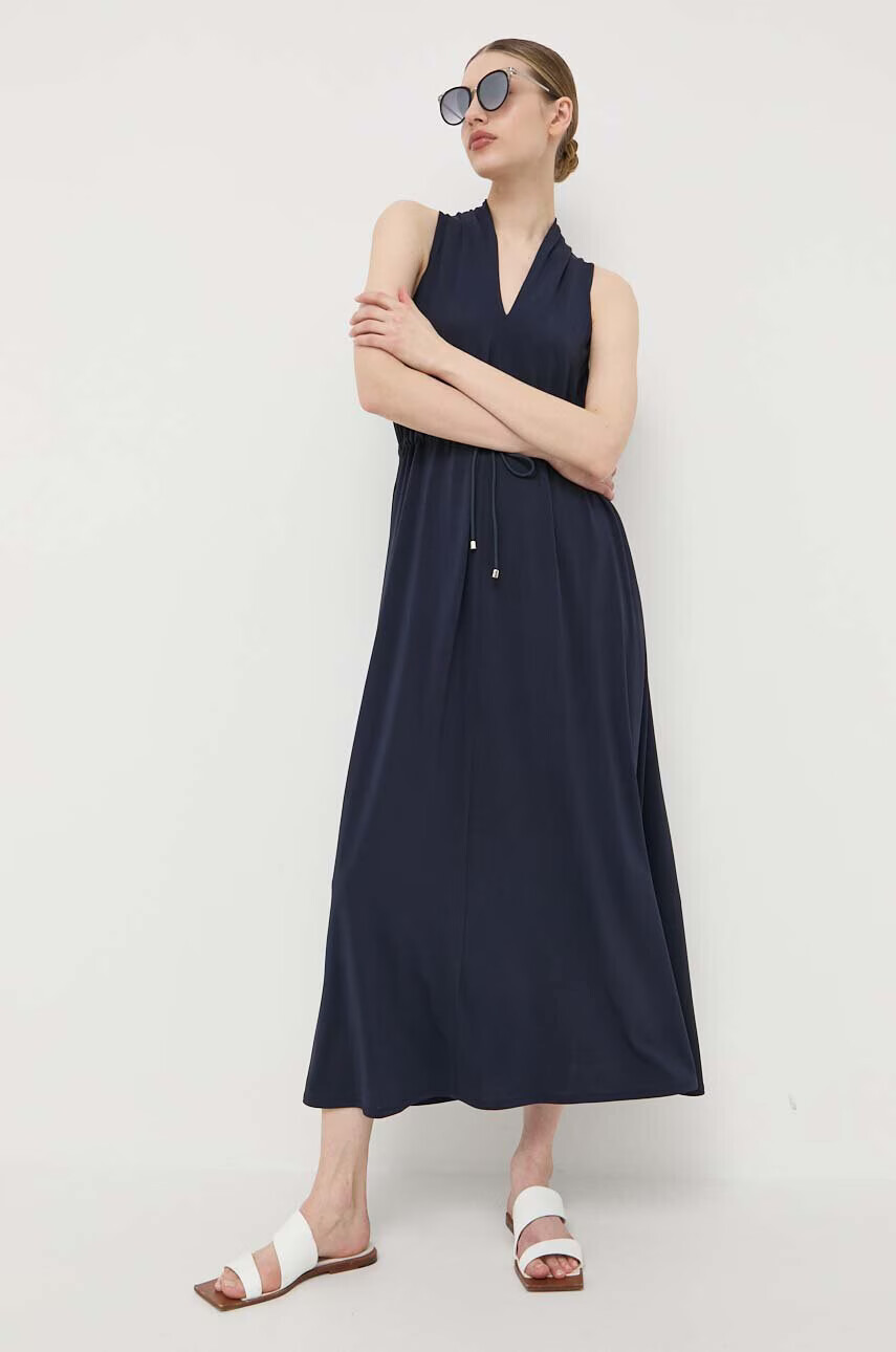 Max Mara Leisure Рокля в тъмносиньо дълъг модел разкроен модел - Pepit.bg