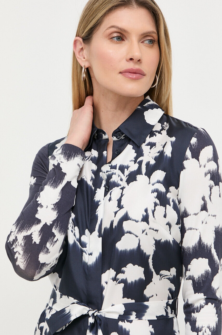 Max Mara Leisure Рокля с коприна в тъмносиньо къс модел разкроен модел - Pepit.bg