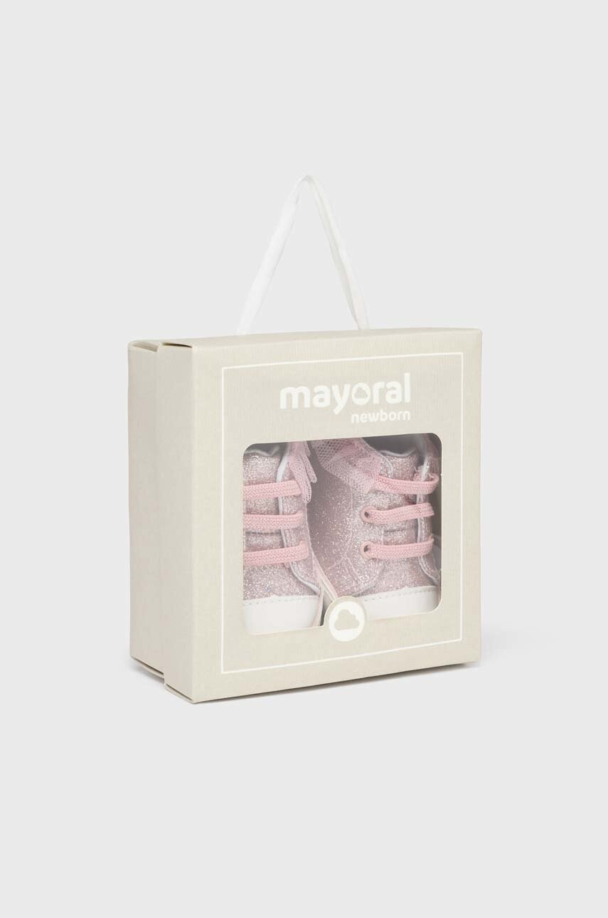 Mayoral Newborn Бебешки маратонки в розово - Pepit.bg