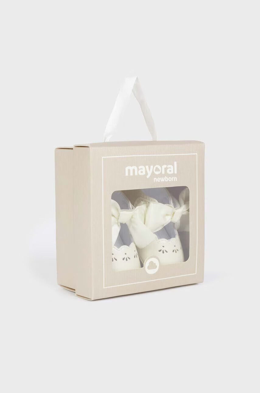Mayoral Newborn Бебешки обувки в сребристо - Pepit.bg