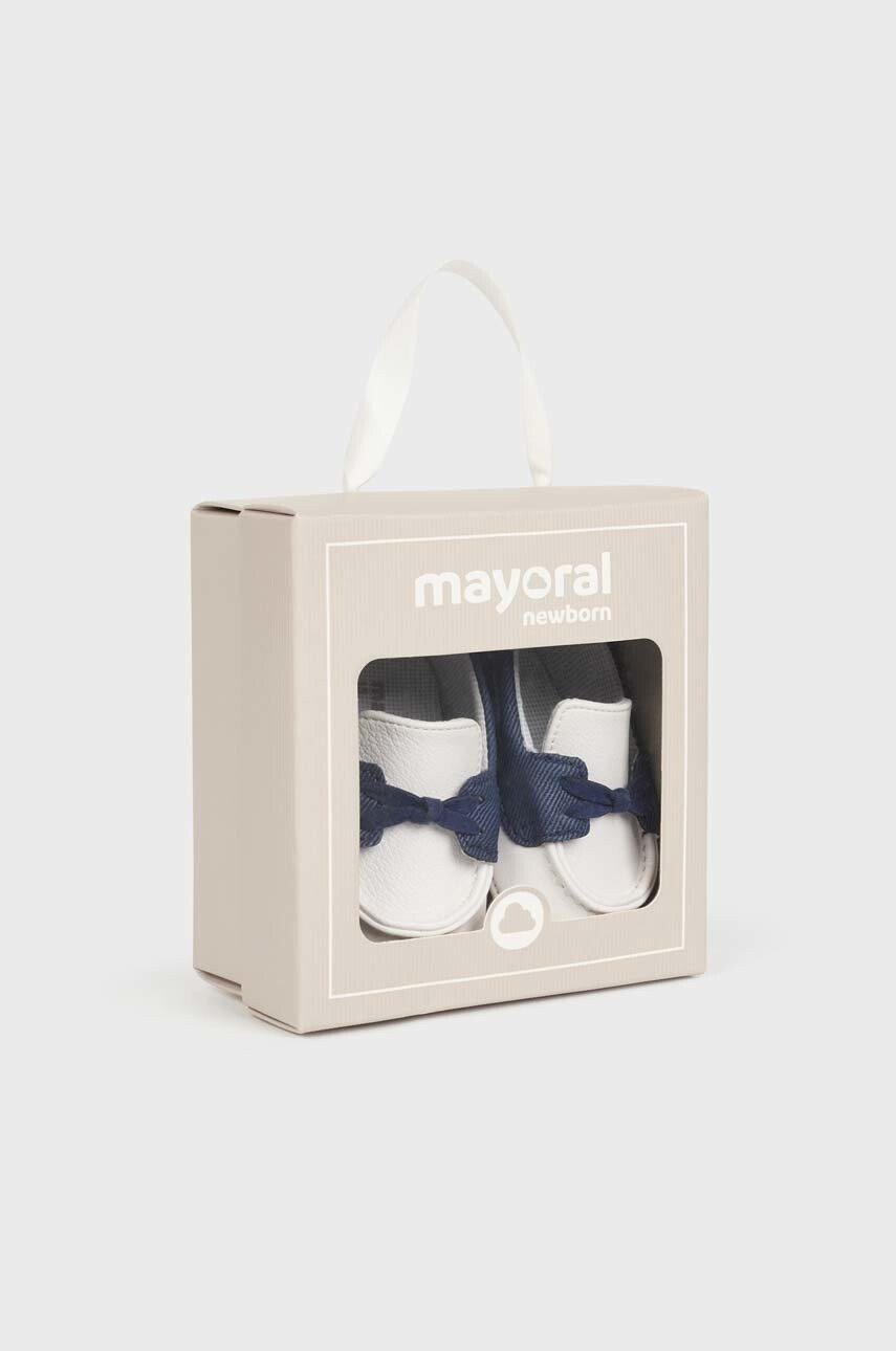 Mayoral Newborn Детски мокасини в бяло - Pepit.bg