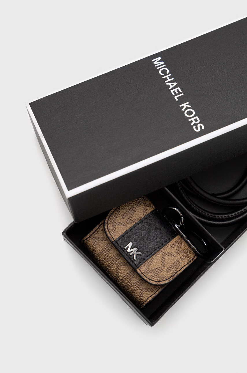 Michael Kors Калъф за airpods в бежово - Pepit.bg
