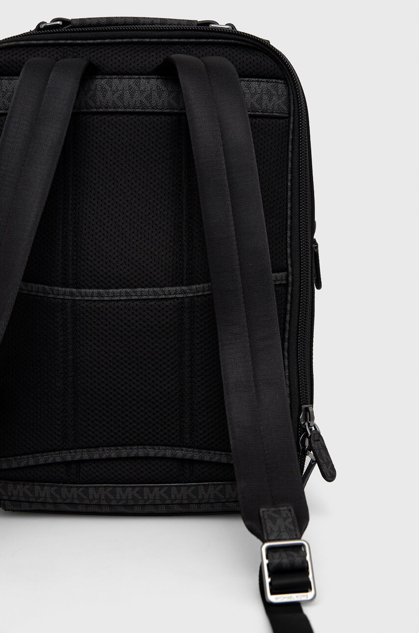 Michael Kors Раница в черно голям размер - Pepit.bg