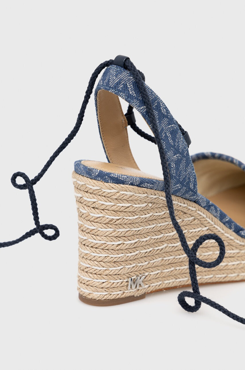 MICHAEL Michael Kors Еспадрили Michael Kors Margie Closed Toe Wedge - Pepit.bg