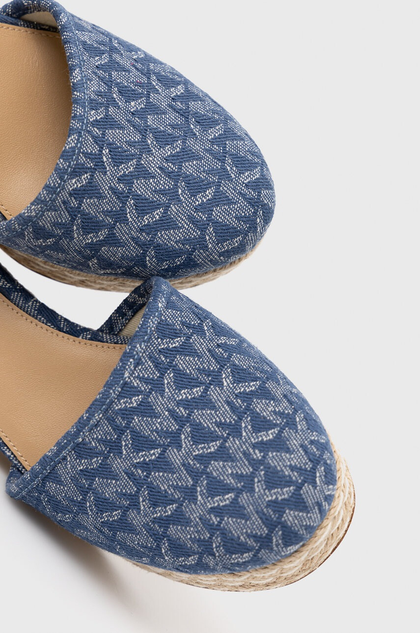 MICHAEL Michael Kors Еспадрили Michael Kors Margie Closed Toe Wedge - Pepit.bg