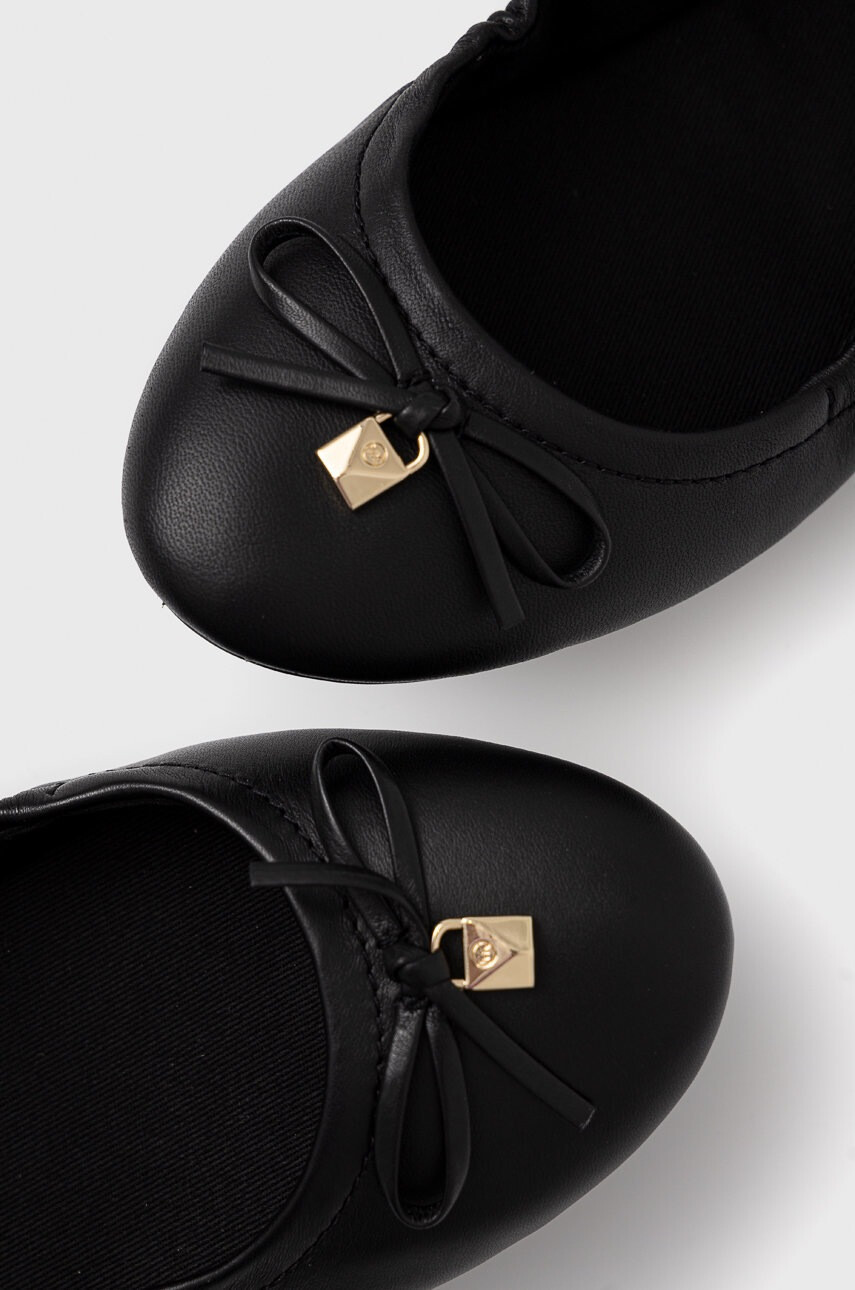 MICHAEL Michael Kors Кожени балеринки Juliette Flat в черно - Pepit.bg
