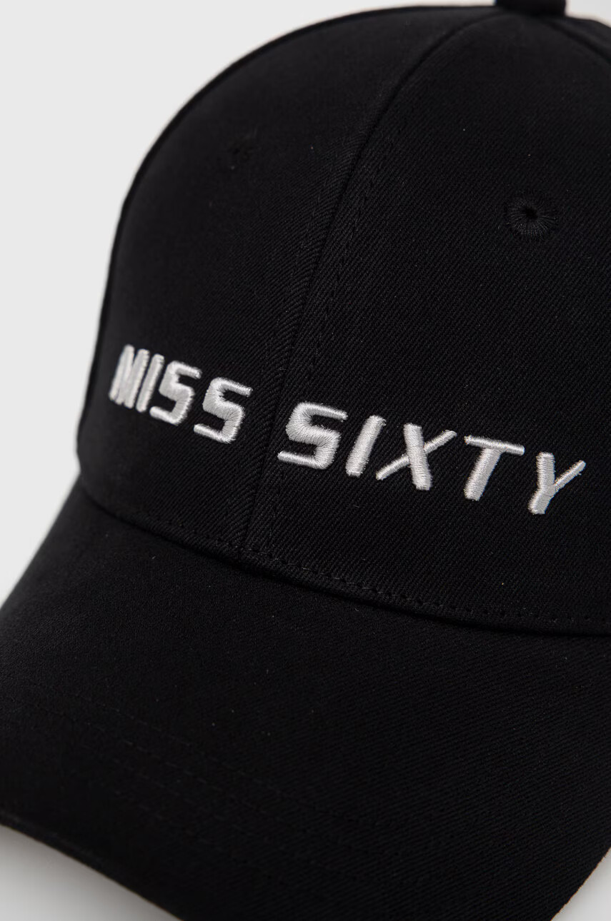 Miss Sixty Памучна шапка в черно с апликация - Pepit.bg