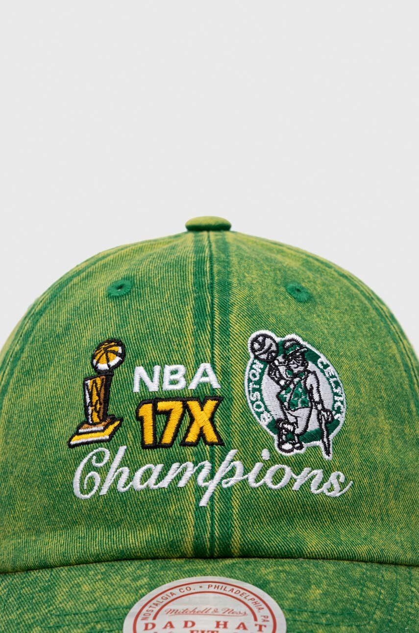 Mitchell&Ness Памучна шапка с козирка Boston Celtics в зелено с апликация - Pepit.bg