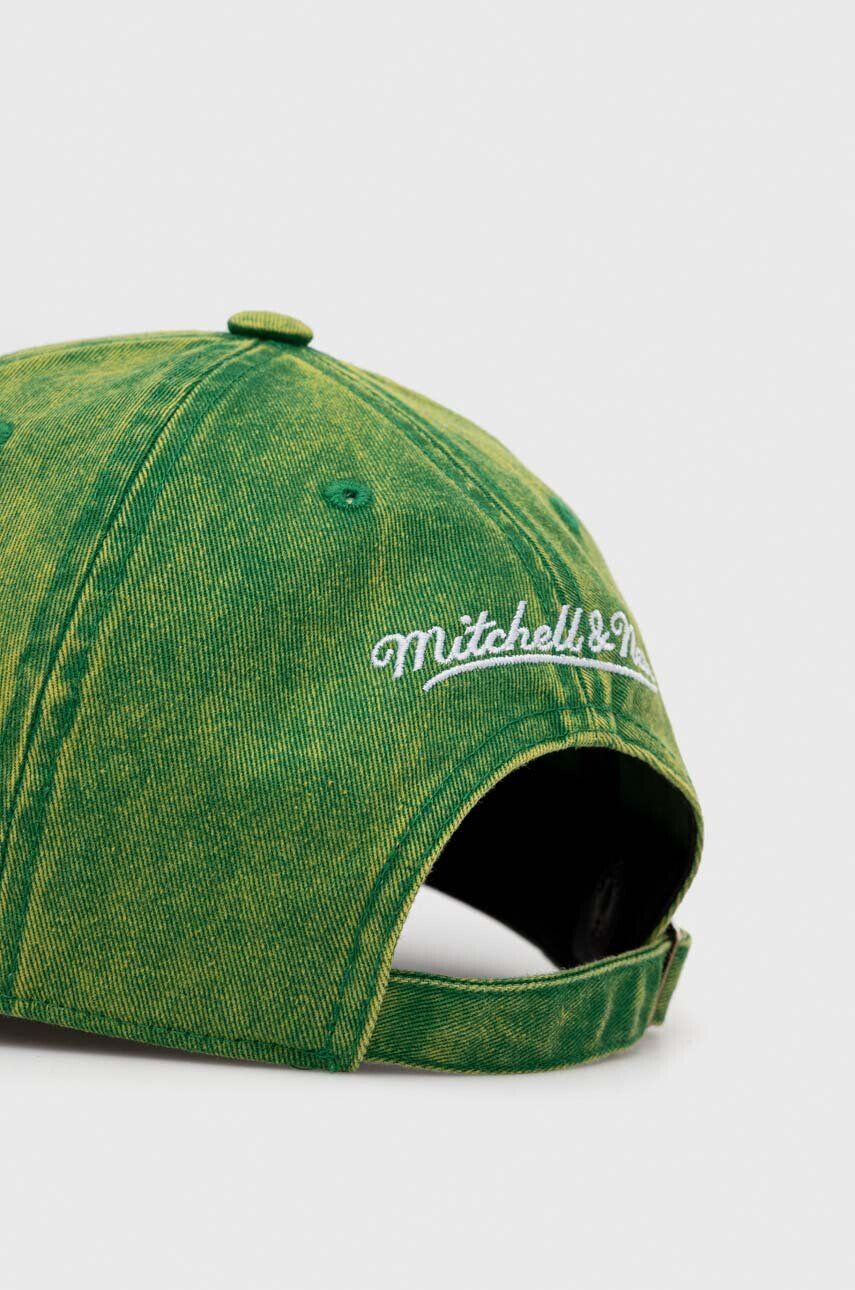 Mitchell&Ness Памучна шапка с козирка Boston Celtics в зелено с апликация - Pepit.bg