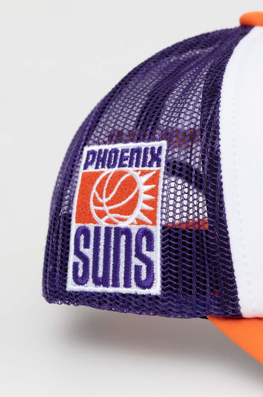 Mitchell&Ness Шапка с козирка Phoenix Suns в бяло с десен - Pepit.bg