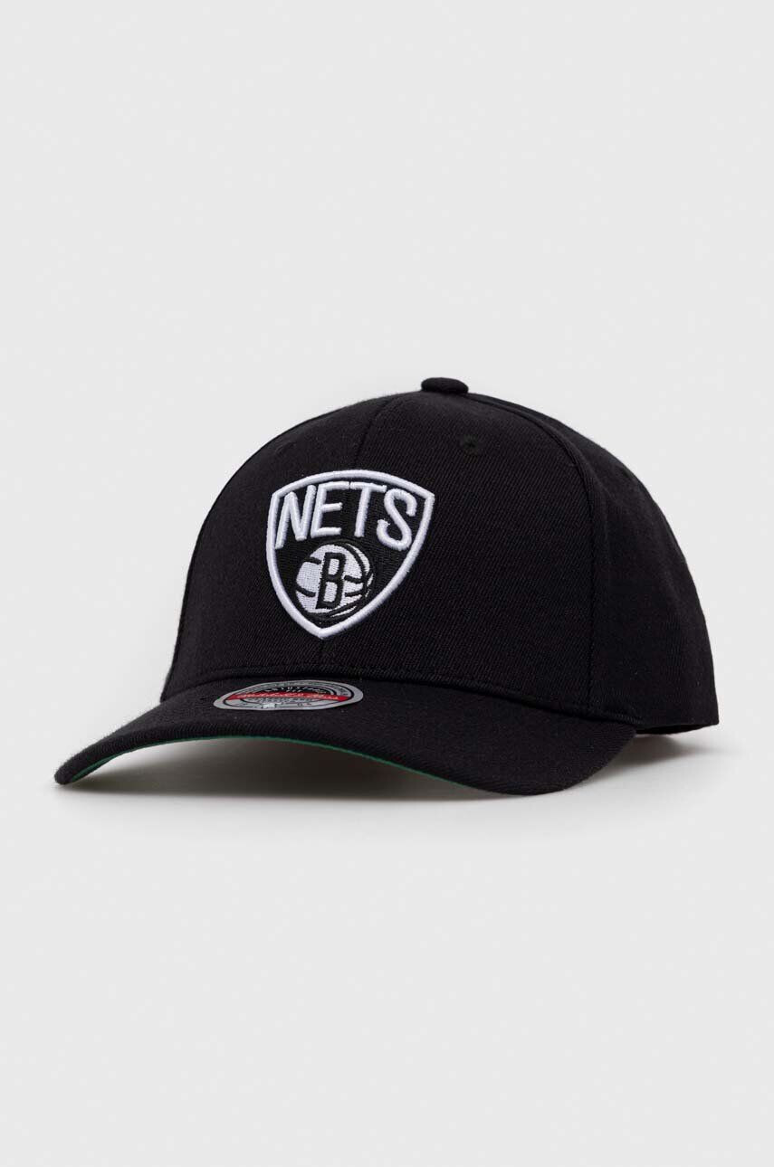 Mitchell&Ness Шапка с козирка с вълна Brooklyn Nets в черно с апликация - Pepit.bg