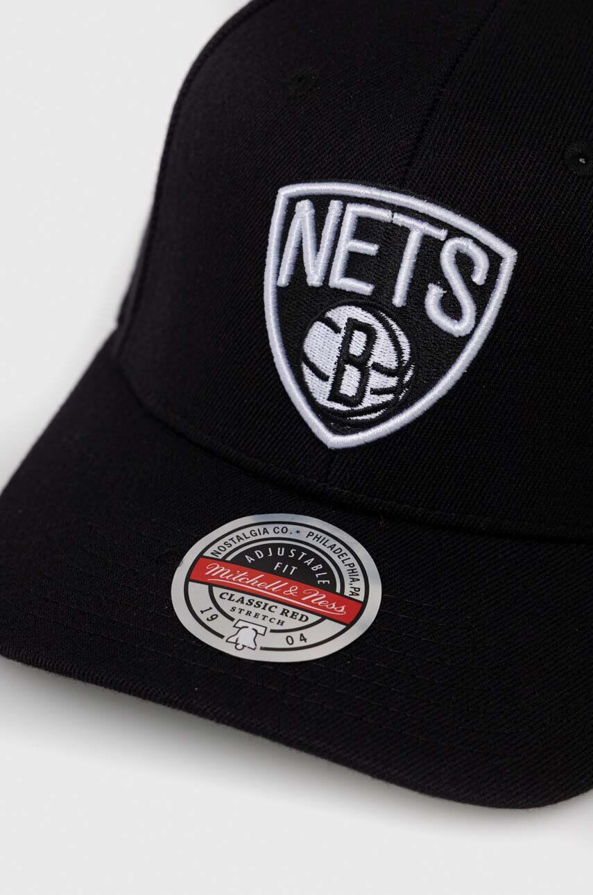 Mitchell&Ness Шапка с козирка с вълна Brooklyn Nets в черно с апликация - Pepit.bg