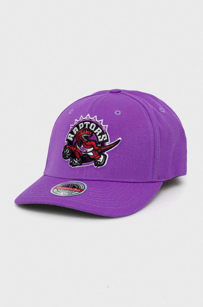 Mitchell&Ness Шапка с козирка с вълна Toronto Raptors в лилаво с апликация - Pepit.bg