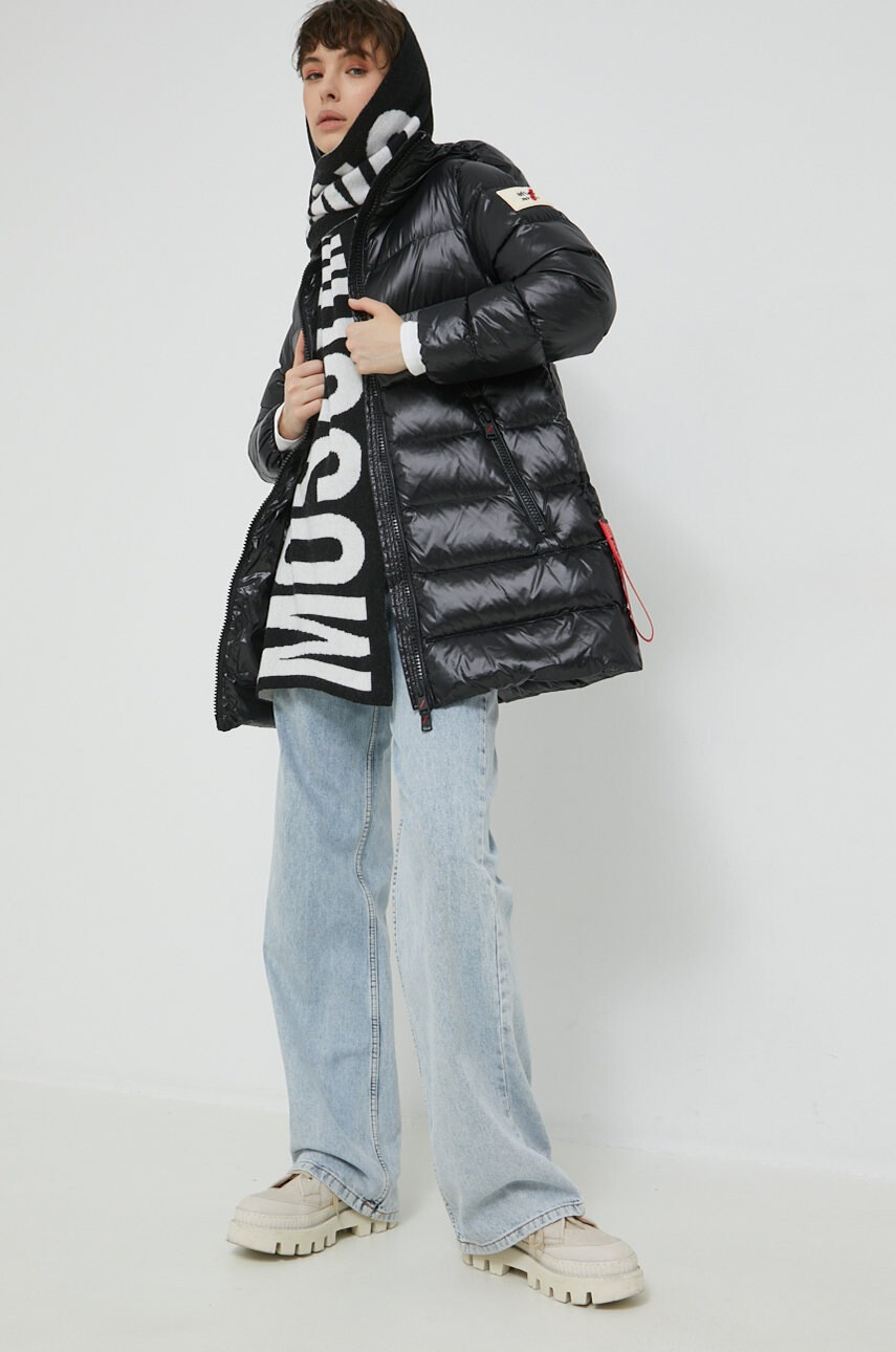 Moschino Шал с качулка с вълна - Pepit.bg