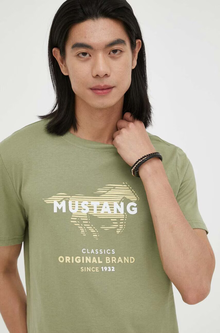 Mustang Памучна тениска в зелено с принт - Pepit.bg