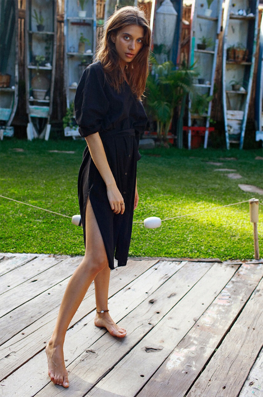 Muuv. Рокля MUUV Beach Shirt - Pepit.bg