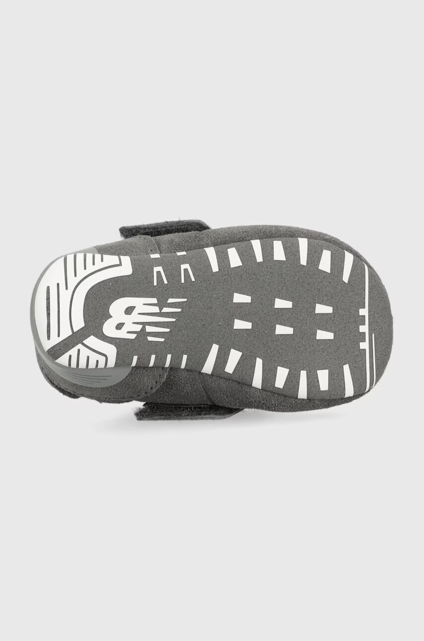 New Balance Бебешки маратонки 574 в сиво - Pepit.bg