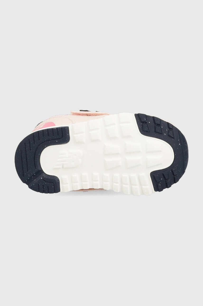 New Balance Детски маратонки NBNW574.G в розово - Pepit.bg