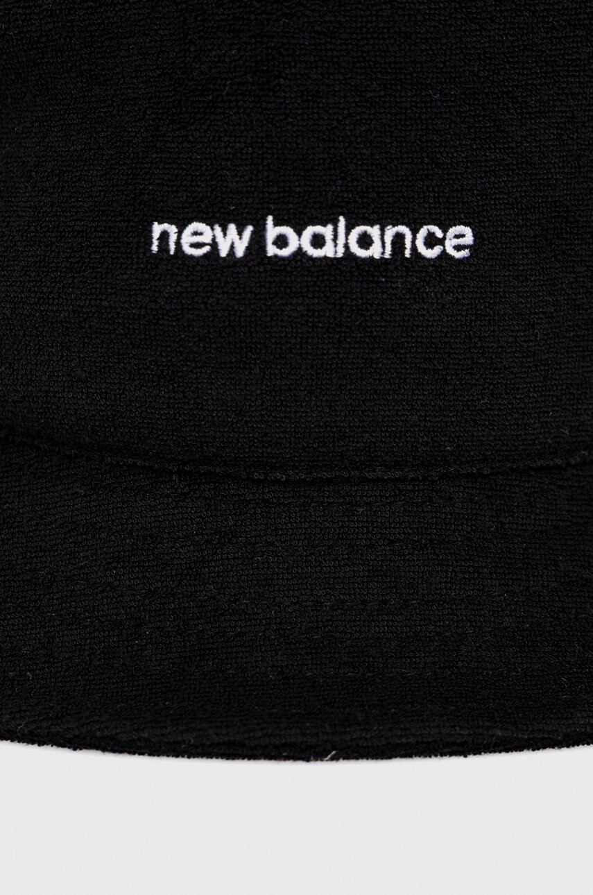 New Balance Капела LAH21108BK в черно - Pepit.bg
