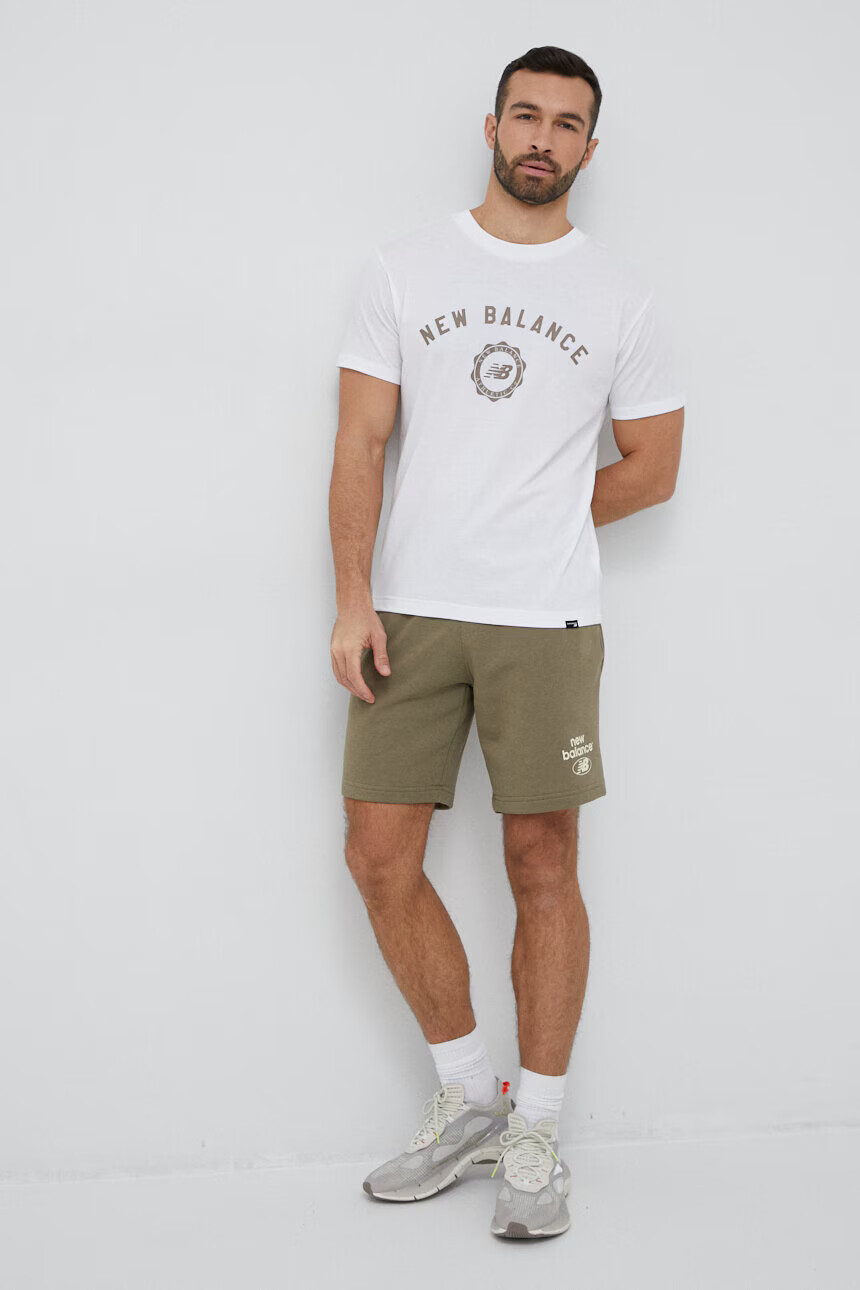 New Balance Къс панталон в зелено - Pepit.bg