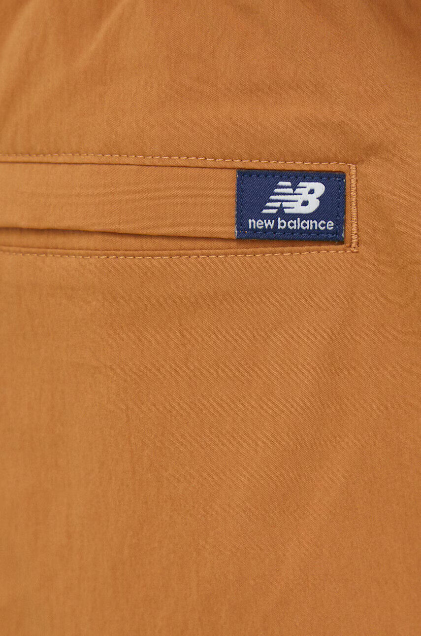 New Balance Къс панталон в кафяво - Pepit.bg