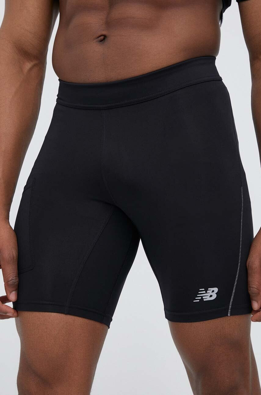 New Balance Къс панталон за бягане Accelerate в черно - Pepit.bg
